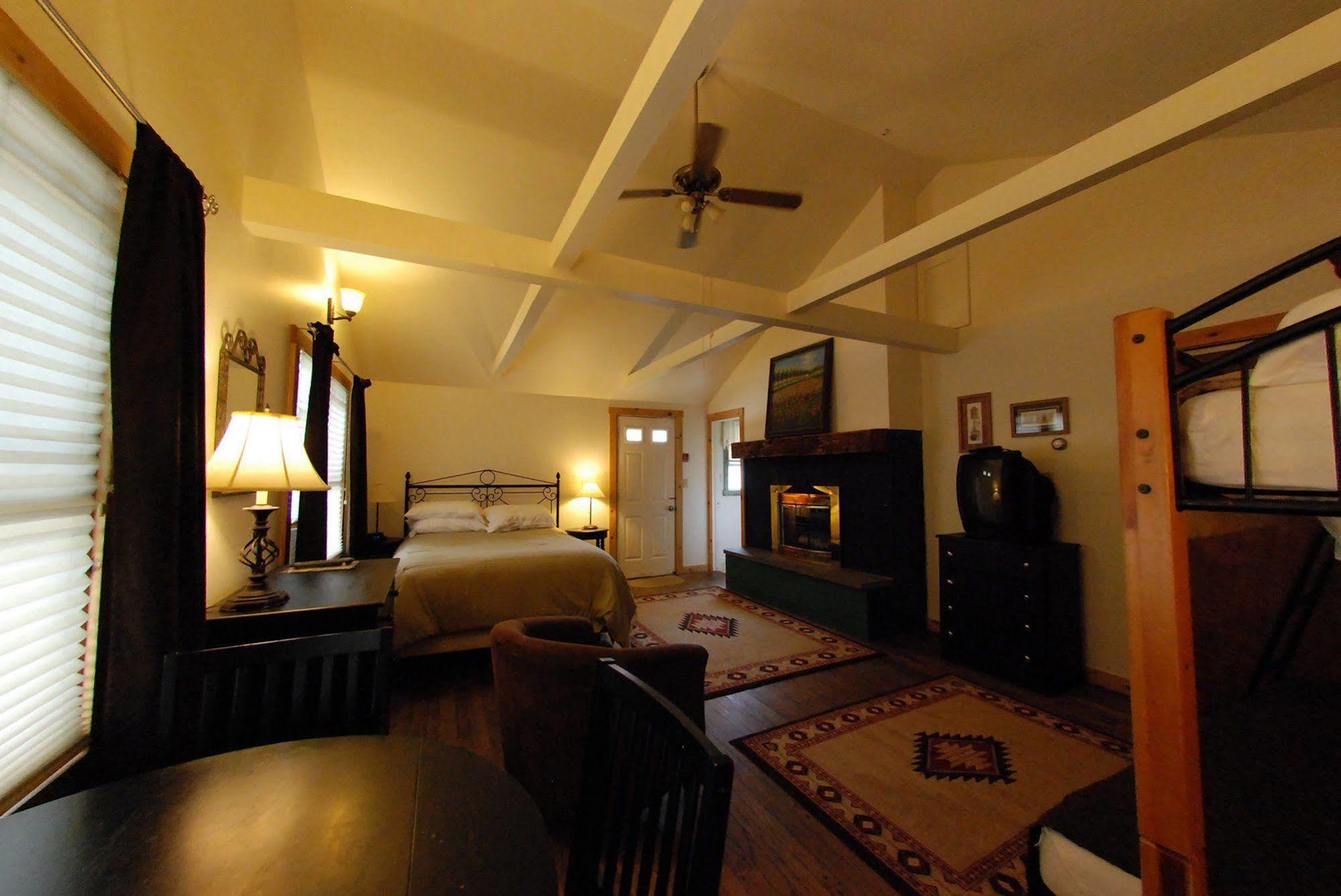 Hyde Away Inn Waitsfield Ngoại thất bức ảnh