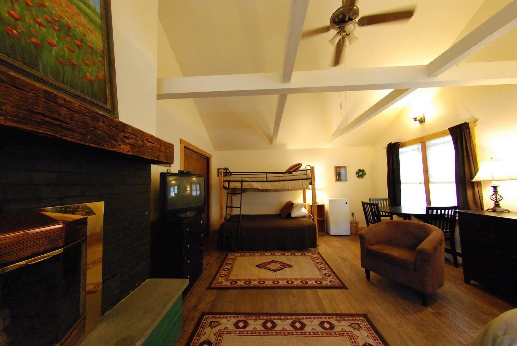 Hyde Away Inn Waitsfield Ngoại thất bức ảnh